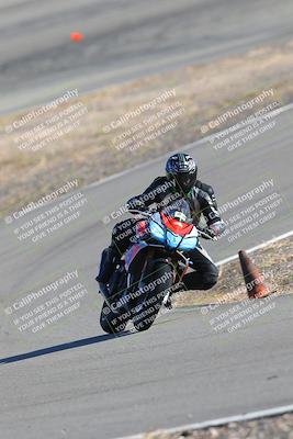 media/Feb-05-2023-Classic Track Day (Sun) [[c35aca4a42]]/Group 2/session 4 turn 4/